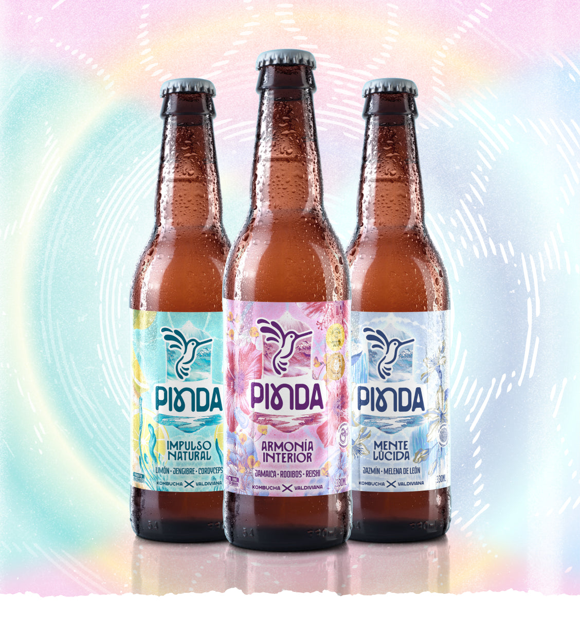 Portada móvil de la línea adaptógena Pinda, con botellas en primer plano destacando ingredientes naturales como Reishi, Cordyceps y Melena de León, fondo sereno y relajante que evoca bienestar y equilibrio emocional